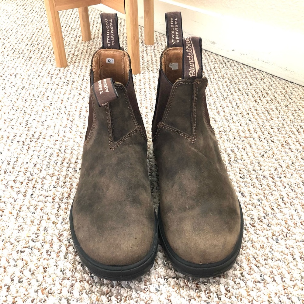 BLUNDSTONE’S  CLASSICS
CHELSEA BOOTS RUSTIC BROWN
